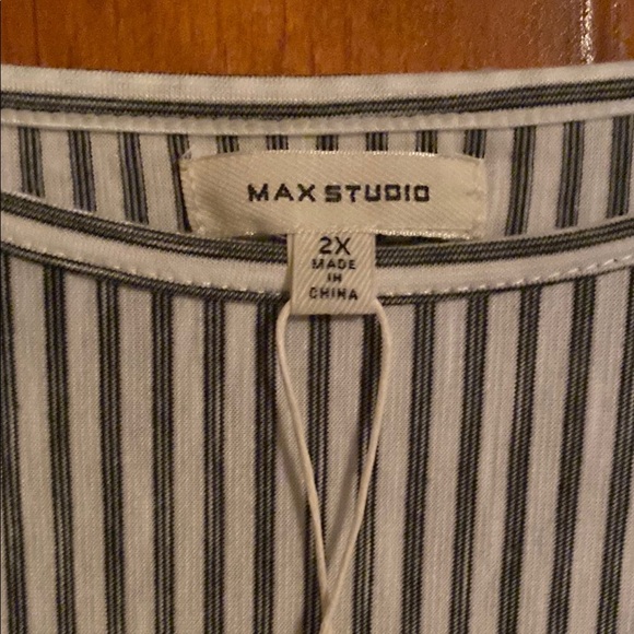 Max Studio Blue and White Boxy Blouse with Tie Front Sleeves Size 2XL - Picture 3 of 11